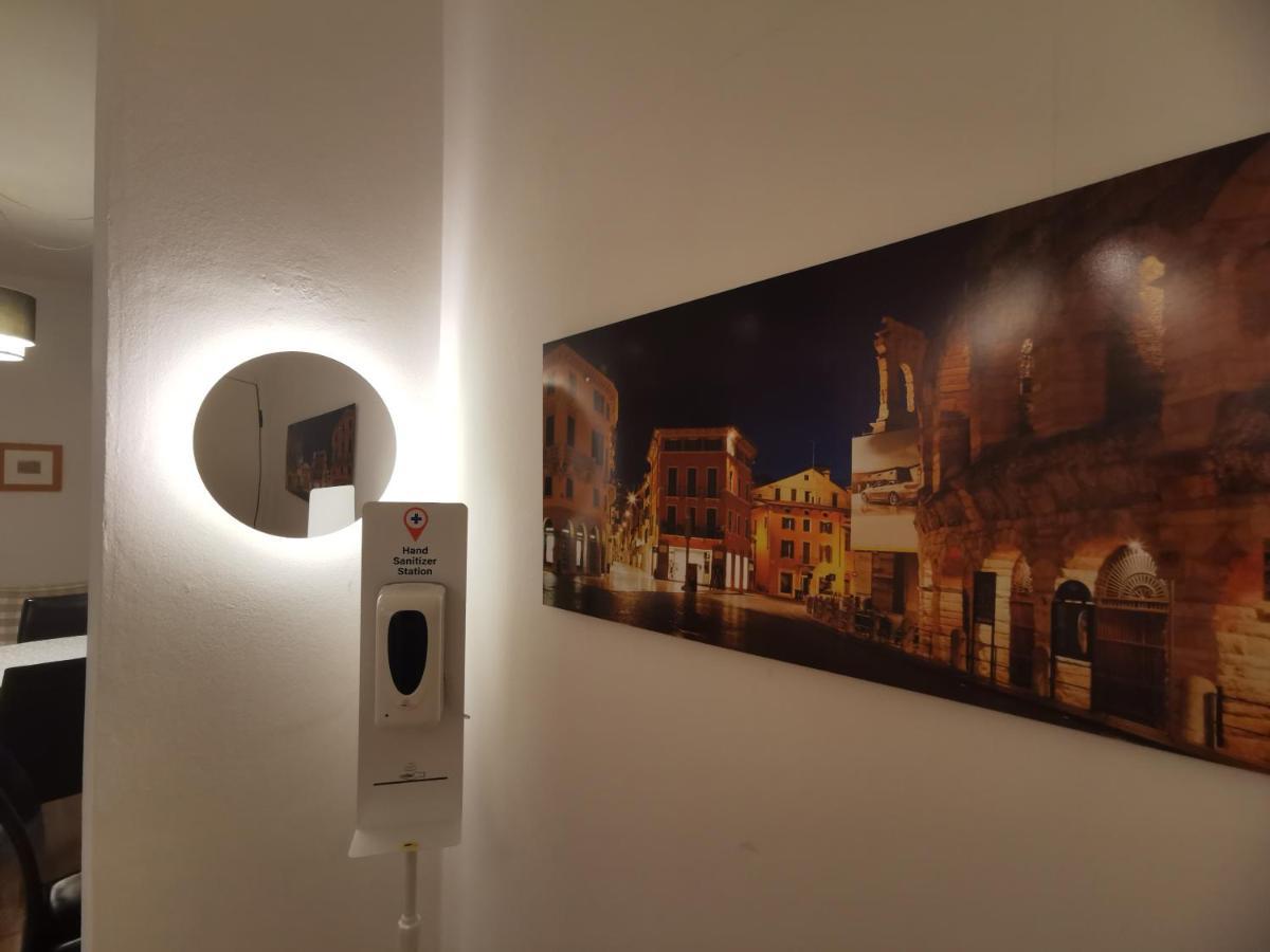 By Fralillo Hotel Verona Bagian luar foto